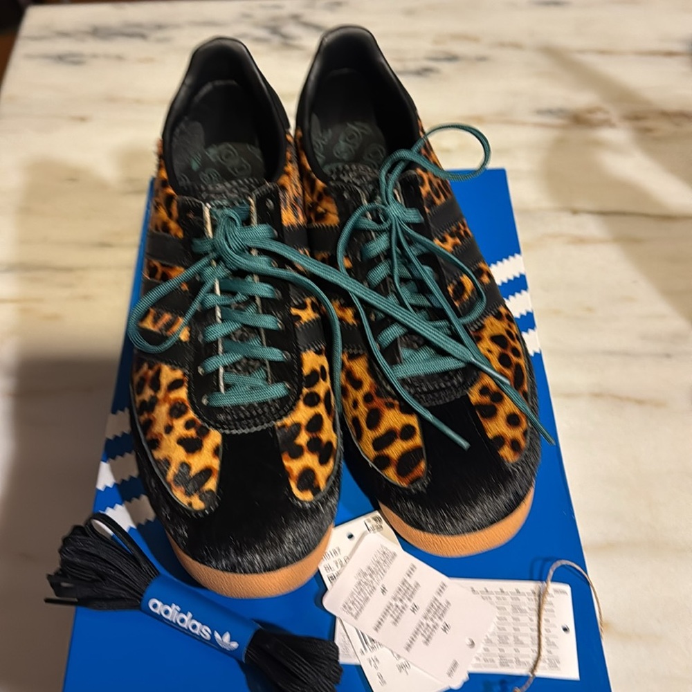 NWT, never worn Adidas leopard 
Adidas SL 72 OG W Sneaker US size 9